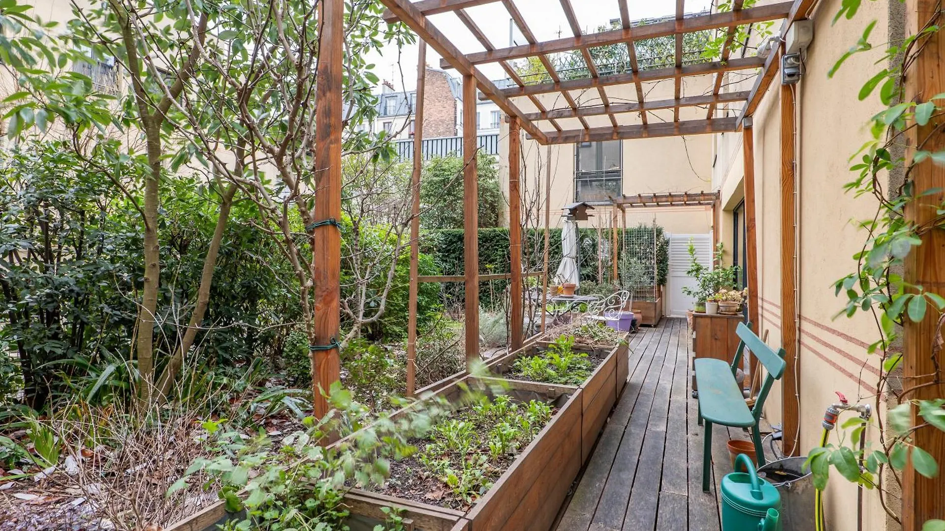 Apartamento Veeve - Wooden Warmth París 0*,  Francia